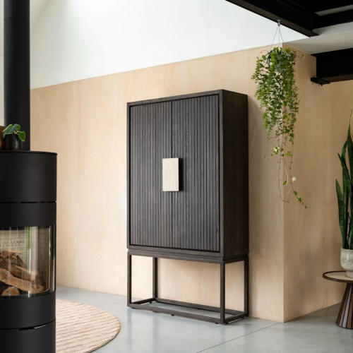 kredens-szafa-ciemny-dab-lamele-meblownia2.0-outlet-meblowy-gdynia